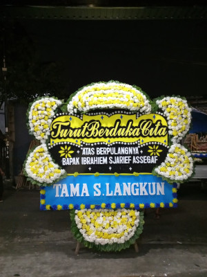Papan Bunga Duka di Concong